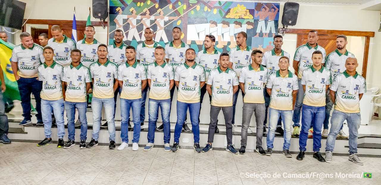 Camacã: Seleção de Camacã é apresentada oficialmente à população 
